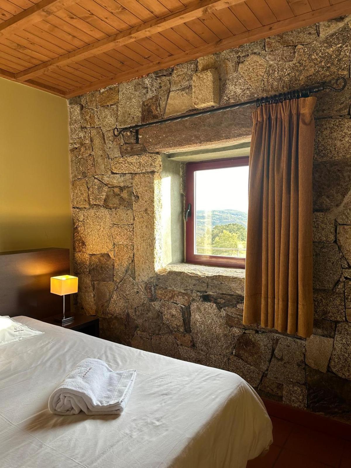 Casa Entre-Palheiros E Casa Do Canastro Montalegre Eksteriør billede